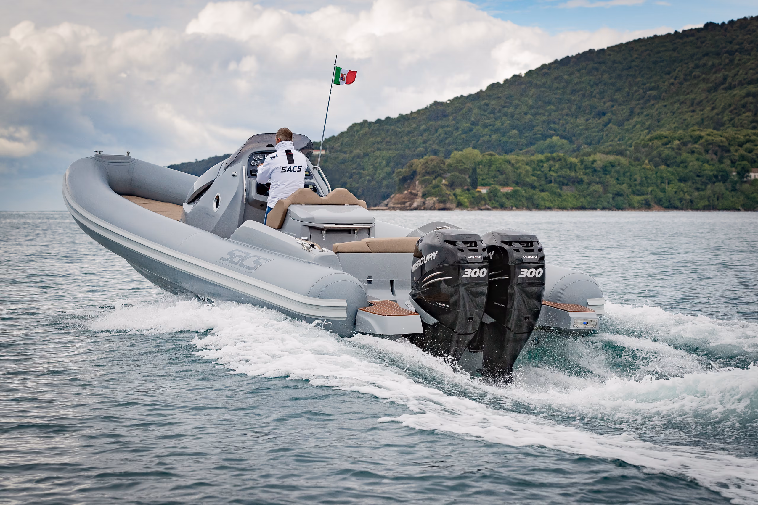 SACS STRIDER 10
